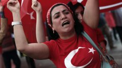 Експлозиите са избухнали малко преди началото на мирно шествие в Анкара