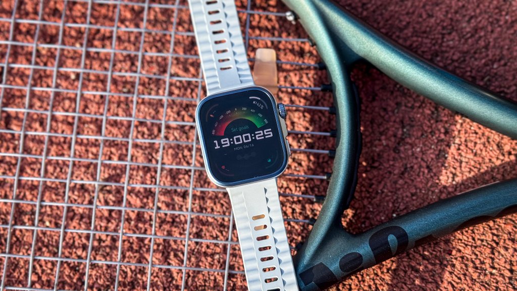 Huawei Watch 4 Pro е както за опитни атлети, така и за хора, които тепърва са решили да навлизат във форма
