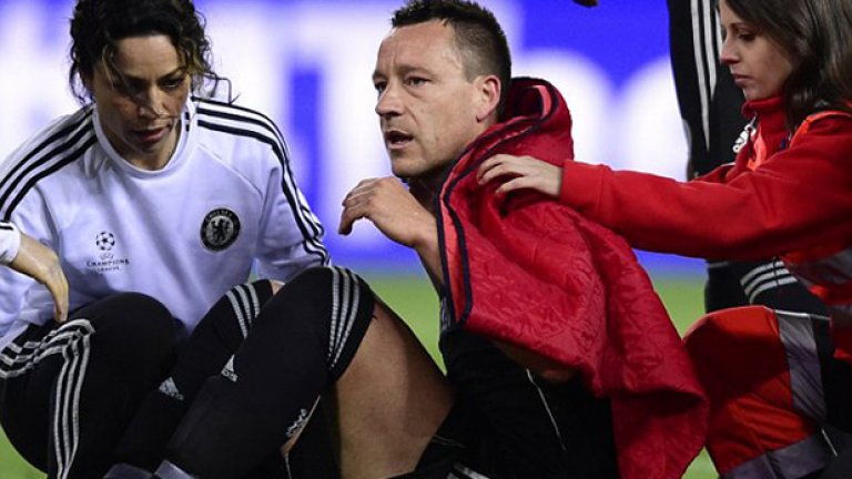 В Мадрид Ева видя как две от звездите - Чех и Тери, напуснаха терена принудително