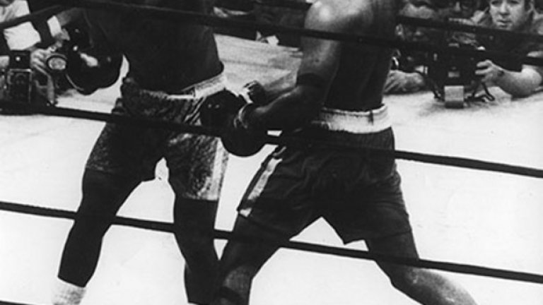 1975 г., "Трилърът в Манила". Мохамед Али защитава пояса си срещу Джо Фрейзър.