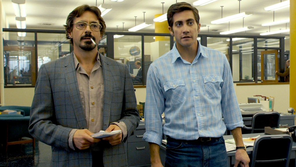 Zodiac / "Зодиак" 
Зодиак е прозвището на най-известния, но и неразкритдо ден днешен сериен убиец на Америка, а този филм с Робърт Дауни-младши, Джейк Джиленхол и Марк Ръфало се фокусира върху разследването на случая. Историята е заплетена, напрегната и определено поддържа напрежението у зрителя. Самото преследване ще се превърне във фикс идея за четиримата мъже, захванали се със случая - своеобразна мания, която ще превземе живота им. Наистина майсторска игра и един много интересен трилър, който си заслужава гледането. А такива, оказва се има още доста в Netflix - от култовия Seven, през Fracture с Антъни Хопкинс и Райън Гослинг, та до два от филмите за Ханибъл Лектър (също с участието на гениалния Хопкинс). Стига да се разровите, тук може да попаднете на наистина добри попадения.