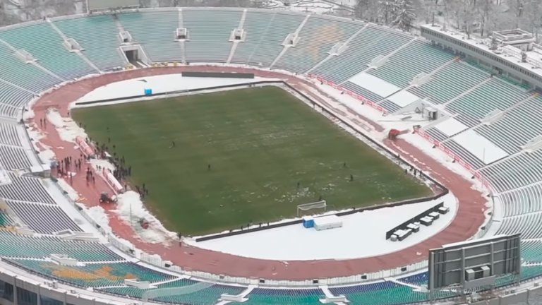 "Червена" мобилизация почисти напълно "Васил Левски" (видео)