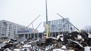 supermarket-roof-collapse-in-riga-latvia_3303353
