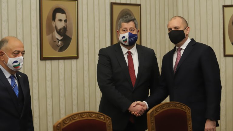 Като пример те посочиха главния секретар на МВР