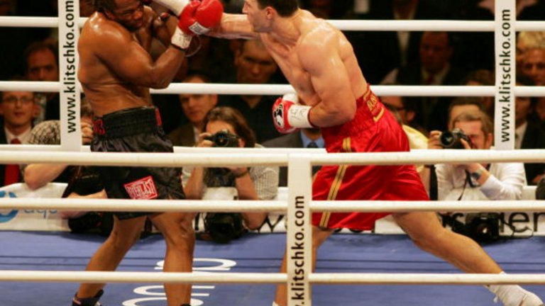 №8 Април 2006 г.: За втори става шампион в тежка категория, като отново побеждава Бърд
Шест години по-късно Бърд и Владимир отново си оспорват титлата в тежка категория. След последната им среща американецът има 9 поредни победи и е шампион на IBF. Междувременно Кличко се опитва да се върне на върха, след две поражения с нокаут от Кори Сандърс и Леймън Брюстър, които едва не прекратяват кариерата му. Този път Стоманения чук е безкомпромисен и отказва Бърд в седмия рунд.