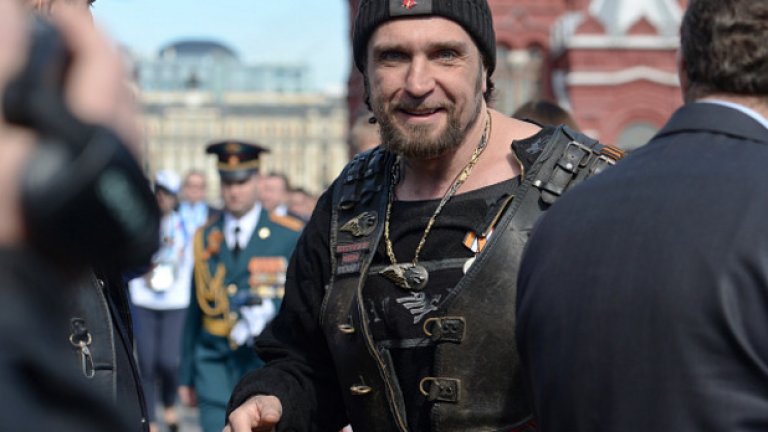 Съществуват много слухове за това, че Залдостанов всъщност е агент на КГБ, като те се подхранват от свободния му престой във ФРГ и липсата на яснота с какво всъщност се е прехранвал след завръщането му в СССР