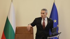 Андрей Гюров предлага да се извадят 1,4 млрд. евро от ББР