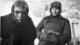 Bundesarchiv_Bild_183-E0406-0022-011,_Russland,_deutscher_Kriegsgefangener