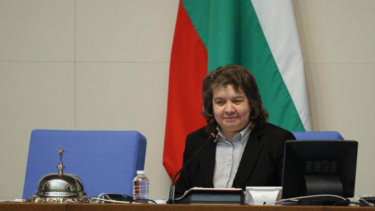 Председателят на Народното събрание Наталия Киселова отказа да включи гласуването на одобрение по споразупението с Украйна с мотива, че Министерският съвет вече има даден мандат за това.