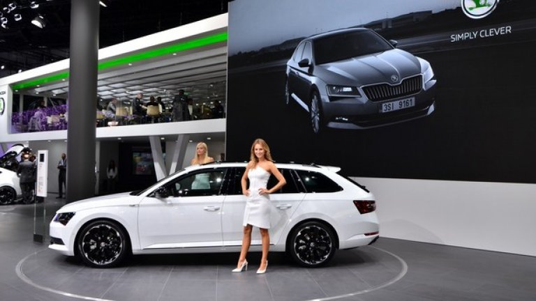 Преди електромобилът на Skoda ще видим хибридната версия на Superb