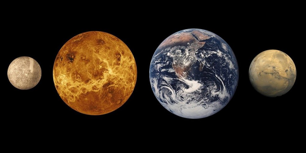 Откриха фосфин на ВенераВенера изглежда като възможно най-негостоприемната планета, затова когато през септември миналата година екип на НАСА открива фосфин там – изненадата е огромна. Фосфинът е открит с два радиотелескопа и води към идеята, че на Венера е възможно да е имало живот поне под формата на микроорганизми. Нещо повече, молекулите фосфин подсказват, че не е никак невъзможно на още по-далечни планети също да има живот.