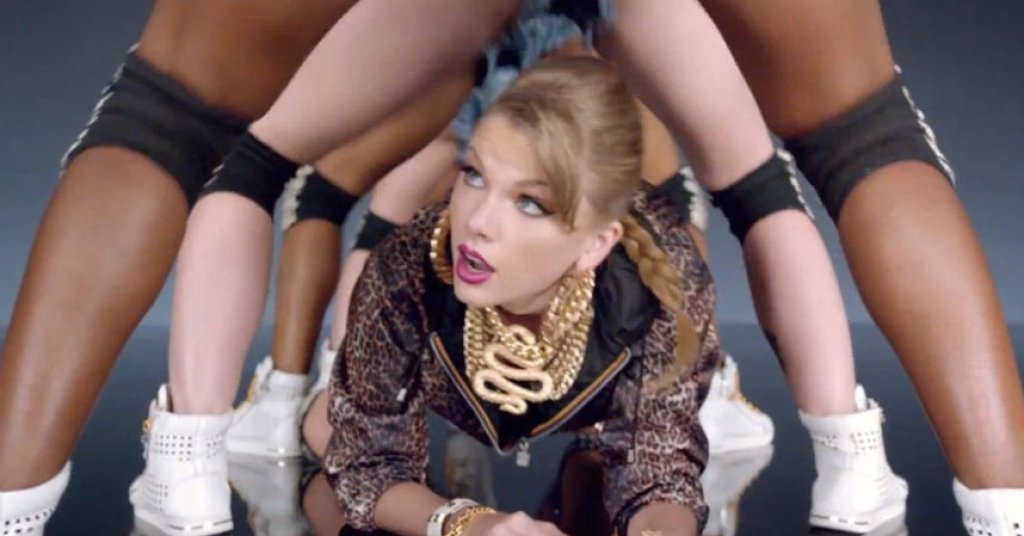 Кадър от клипа Shake it Off