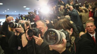 медии, журналисти, фоторепортер, фоторепортери, фотографи, репортери, новини