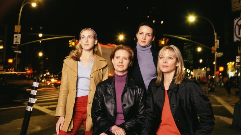 Влюбила се е и се е преместила
От всички възможности вероятността за женитба е най-минимална за Саманта Джоунс, любовта не е изключена. Потенциален вариант за сценаристите е отново да извадят по-романтичната страна на героинята и да обяснят липсата ѝ с нов мъж, заради когото е напуснала Ню Йорк.