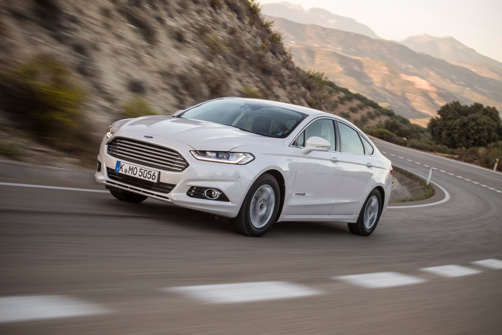 Хибридният Ford Mondeo идва в България на цена от 55 900 лв. с ДДС