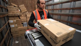 Спешни обаждания до 911 разкриват грозната истина