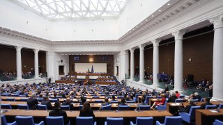 НС реши: Забранява за 1 година на търговците да вдигат цените без основание