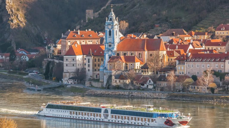 Екипажът е бил наясно, че поема на круиз в лошо време (снимката е илюстративна)