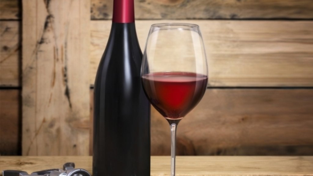 wine-butilka-chasha