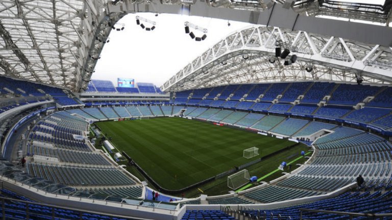 Стадион "Фишт"

Стойност за Олимпиадата в Сочи — 23,5 млрд рубли и още 3,8 млрд за реконструкция за световното, капацитет - 48 хиляди зрители

Напълно готов.