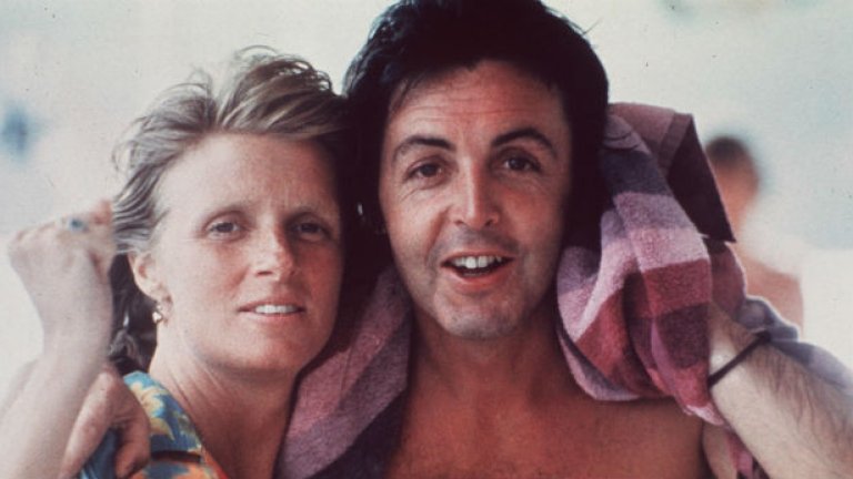 Пол Маккартни и съпругата му Линда, която почина от рак през 1998 г.