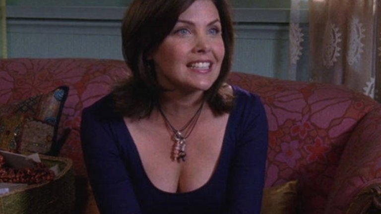 "Момичетата Гилмор"
Фен се появява в различни епизоди на сериала първо като Саша, а после - като Анна Нардини.

