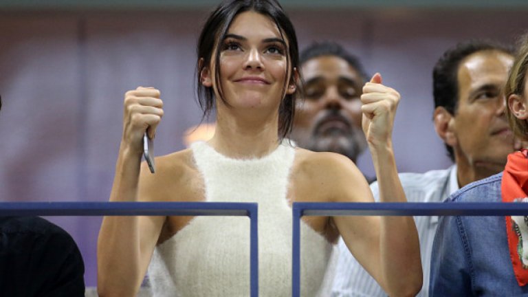 Моделката Кендъл Дженър е известна от шоуто, което проследява живота на семейство Кардашян.. Не е трудно да се разбере, че тя по-скоро би била следващата Синди Крофорд, отколкото следващата Мерил Стрийп. Особено съдейки по участието й в сериала "Хавай 5-0".