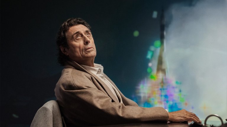 Господин Уензди е човекът, който наема Шадоу на работа. Той е странен, не обича новите технологии и общува с цял кръг от странни приятели. Той всъщност е повелителят на небето бог Один от скандинавската митология, у когото съжителстват силата и мъдростта. Той влиза в ролята на предводител на старите богове, които се опитва да събере за битка срещу новите богове.