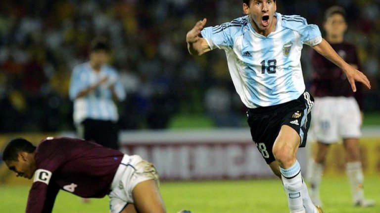 Същата година вкарва 7 гола и Аржентина е шампион до 20 години и на Южна Америка.
